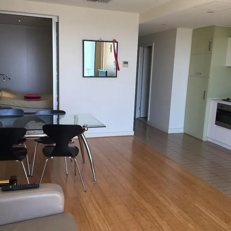 Glenelgapt Adelaide